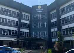 Ossada é encontrada dentro de contêiner de lixo em prédio na Bahia