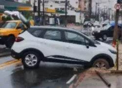 Terça-feira de chuva é marcada por transtornos em Salvador e RMS