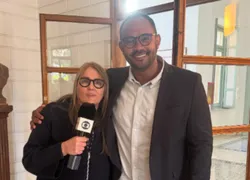 Vanderson Nascimento posa com Ilze Scamparini e causa euforia na web