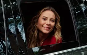 'Vale Tudo': Heleninha constrange Raquel na frente de Ivan