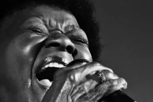 Alaíde Costa lança novo álbum com participação de Maria Bethânia