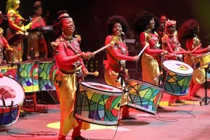 Bora Ali? Conheça a Didá e se jogue no mundo da percussão feminina