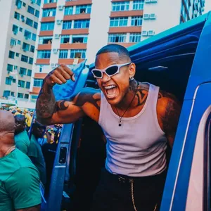 Léo Santana completa 37 anos; ouça as músicas mais tocadas