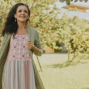 Flávia Wenceslau apresenta novo show ao lado do Quinteto da Bahia