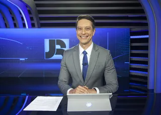 Record faz dança das cadeiras com Celso Freitas; veja substituto