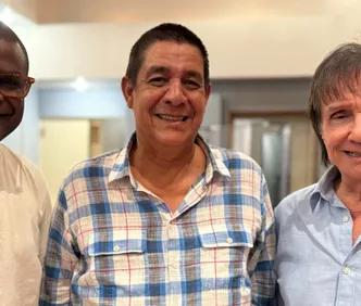 Zeca Pagodinho reencontra Roberto Carlos para programa da Globo