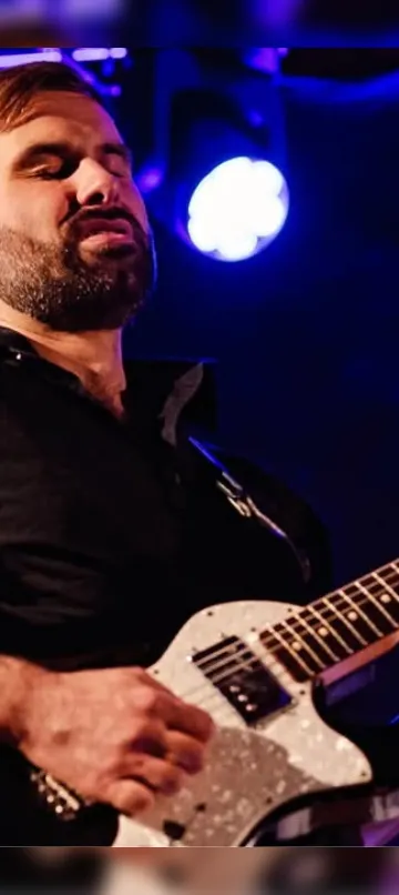 Guitarrista de Berlim estreia trio de jazz na Lavagem do Bonfim