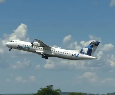 Avião é impedido de pousar no aeroporto de Salvador