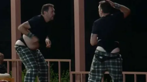 
					A Fazenda 16: Albert critica biquínis de Luana: 'Inevitável não olhar'
				
				