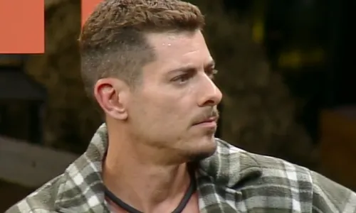 
				
					A Fazenda 16: Sacha Bali faz revelação sobre trajetória no reality
				
				