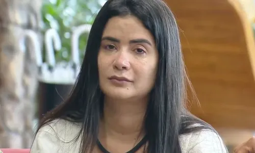 
				
					A Fazenda 16: Vanessa chora, revela paixão por Sidney e leva novo fora
				
				