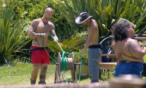 
					'A Fazenda 16': Vanessa é criticada por aliada: 'Ela cagou tudo'
				
				