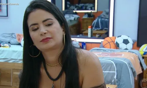 
					'A Fazenda 16': Juninho sugere romance entre Sacha Bali e rival
				
				