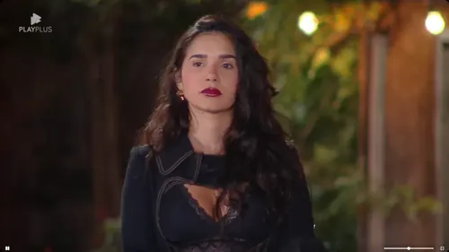 
					A Fazenda 16: Gizelly se desespera e pede tesoura: 'Passando mal'
				
				