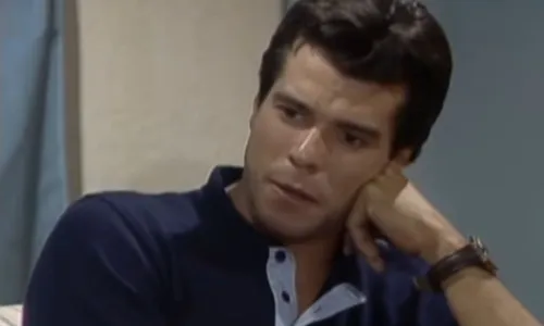 
				
					'A Viagem': Maurício Mattar revela 'experiência espiritual' em novela
				
				