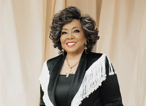 
				
					Alcione apresenta show inédito na Concha Acústica em maio
				
				