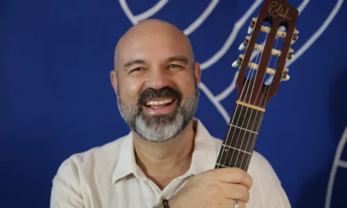 
				
					Alexandre Leão celebra a Lavagem do Bonfim com show especial; confira
				
				