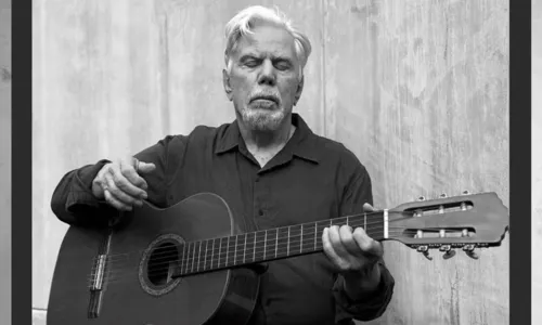 
				
					Após compor para Ney Matogrosso, Reginaldo Faria lança álbum; ouça
				
				