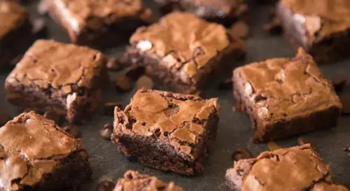 
				
					Faça um Brownie de Chocolate com 5 ingredientes em 35 minutos
				
				