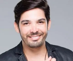 
				
					'Arraiá do Jerow' terá Daniel Vieira, Kiko Xonado e Uel; saiba mais
				
				
