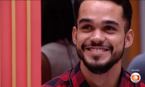 
				
					BBB 25: veja quais famosos torcem para Renata, Guilherme e João
				
				