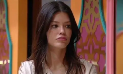 
				
					BBB 25: Vitória Strada acorda tarde demais e publico não perdoa
				
				