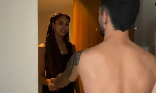 
				
					BBB: Aline debocha com fãs após Renata ganhar reality: 'Protagonista'
				
				