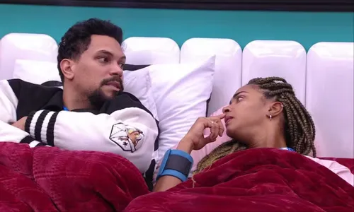 
				
					BBB 25: Aline e Vinícius analisam possibilidades para dar o Anjo; veja
				
				