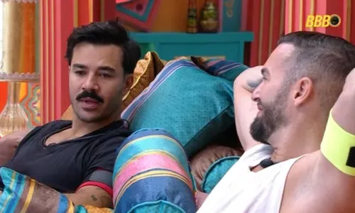 
				
					'BBB 25': Diego Hypólito leva bronca após derrubar Gracyanne em festa
				
				