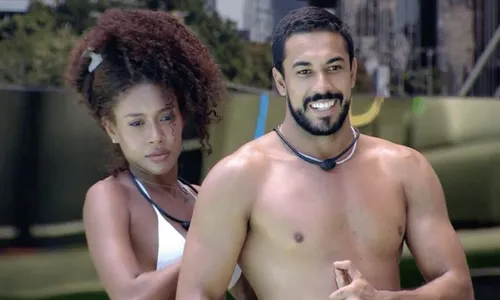 
				
					BBB 25: Maike revela desejos inusitados com Renata; veja quais
				
				