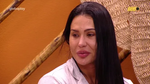 
				
					'BBB 25': Gracyanne prevê indicação ao Paredão: 'Burrice do Guilherme'
				
				