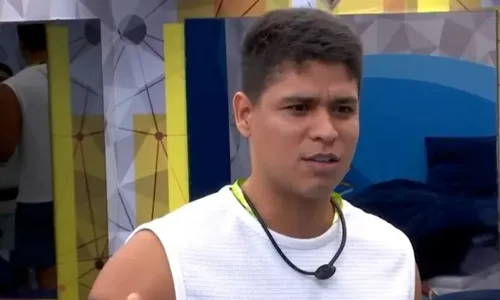 
				
					'BBB 25': Thamiris choca web com proposta para brother: 'Cobra'
				
				