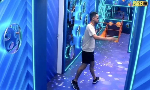 
				
					'BBB 25': João Gabriel se revolta após punição gravíssima
				
				