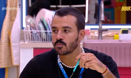 
				
					'BBB 25': Mateus se revolta sobre relação com Vitória Strada: 'Odeio'
				
				