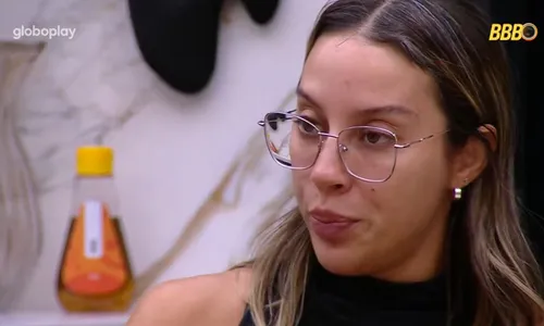 
				
					'BBB 25': Delma encontra namorado de Vitória e se derrete: 'Gostoso'
				
				