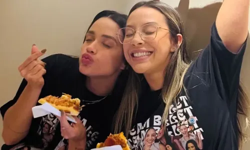 
				
					Renata 'desconversa' sobre compartilhar prêmio do 'BBB 25' com Eva
				
				