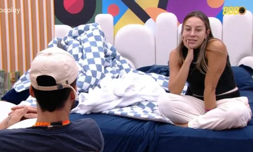 
				
					BBB: Tadeu Schmidt comete 'gafe' com Renata após formação do Paredão
				
				