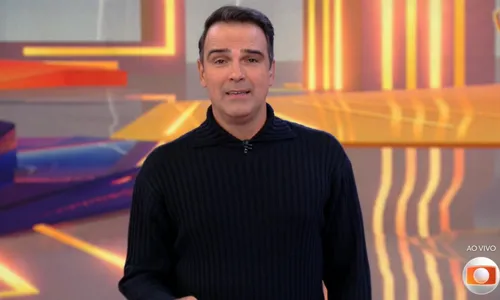 
				
					BBB 25: Tadeu Schmidt revela prêmio surpreendente da temporada
				
				