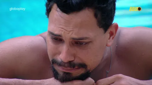 
				
					BBB: Aline e Vinícius brigam e brother dispara: 'Só você pode falar'
				
				