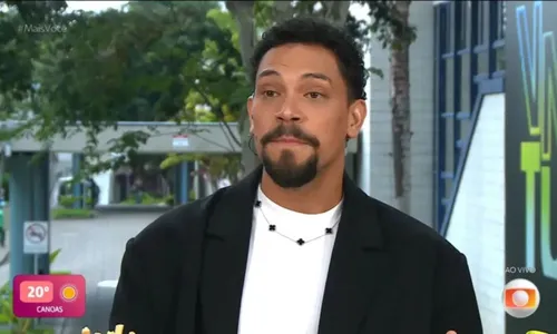 
				
					BBB 25: Vinícius revela que dividiria o prêmio com Aline Patriarca
				
				