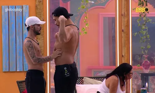 
					BBB 25: Vinícius recebe advertência após brincadeira com João Pedro
				
				