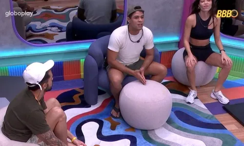 
				
					'BBB 25': brothers expõem clima tenso para dinâmica final: 'Ansiedade'
				
				