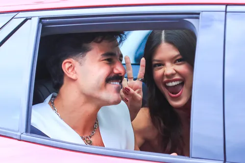 
					BBB 25: participantes deixam hotel em caravana com gritos de fãs
				
				