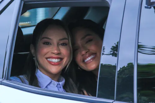 
					BBB 25: participantes deixam hotel em caravana com gritos de fãs
				
				