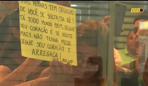 
				
					'BBB 25': público entrega gêmeos e Maike para Renata e manda recados
				
				