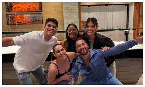 
				
					Diego Hypolito revela desfecho de relação com Gracyanne após 'BBB 25'
				
				