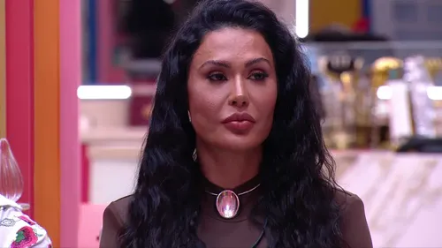 
				
					'BBB 25': 5 motivos para eliminar Eva e deixar Gracyanne
				
				