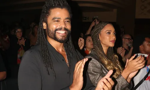 
				
					BBB: Aline Patriarca e Diogo Almeida curtem noite juntos após decisão
				
				