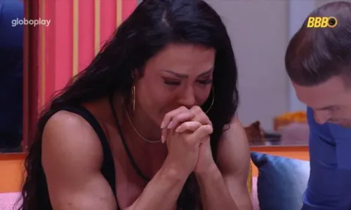 
				
					'BBB 25': Gracyanne se desespera e tem crise de choro após Paredão
				
				