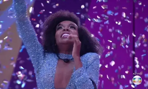 
					Thelma Assis critica apoio de famosos a Rodrigo Branco após condenação
				
				